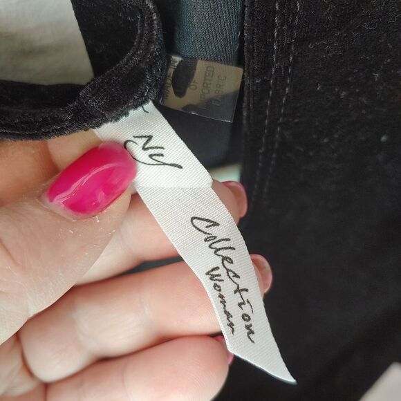 NY Collection Women's PLUS Size 3X Black Velour Cold Shoulder Blouse. - Picture 2 of 5